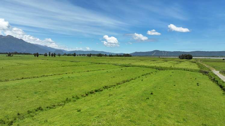 1627 Whataroa Highway Whataroa_19