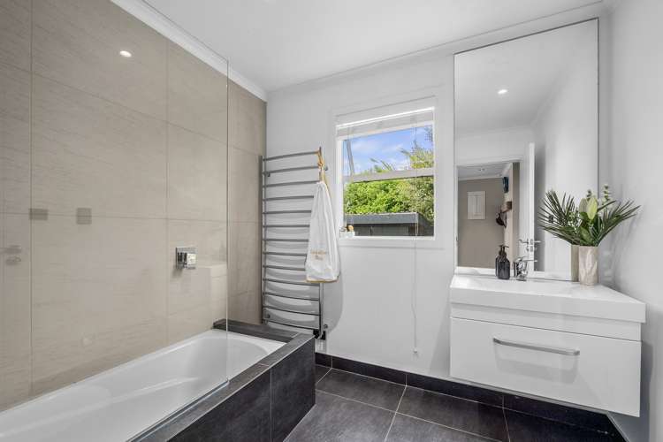 8 Colonial Road Birkenhead_14