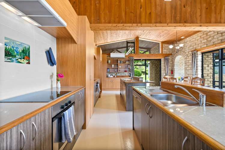 7 Valencia Place Matapouri_9