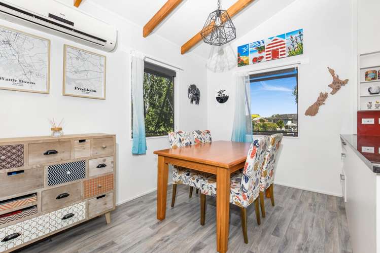 10 Prestwick Place Wattle Downs_6