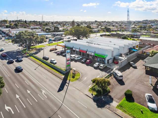 Split-risk Mt Wellington retail investment