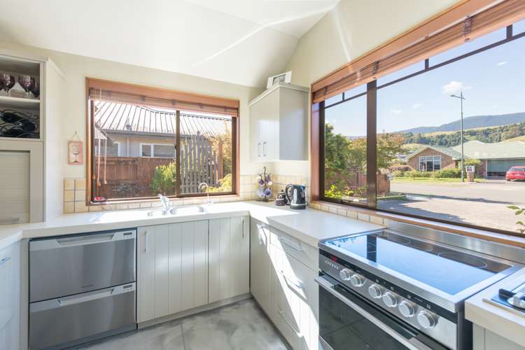 7 Covent Drive Stoke_6