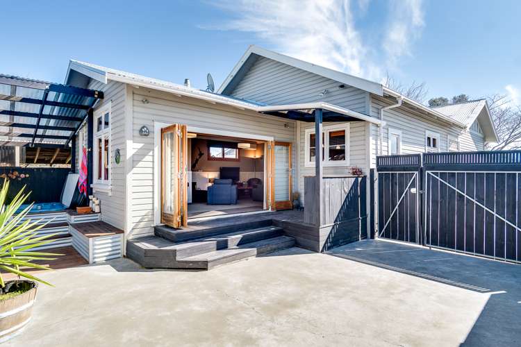 1 Campaign Street Napier South_14