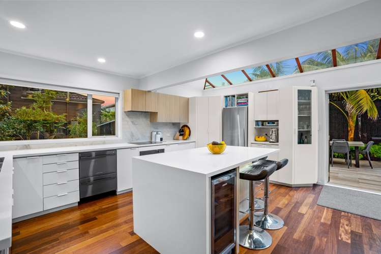 556 Beach Road Rothesay Bay_8