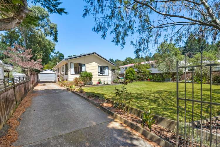 2 Bogle Grove Stokes Valley_10