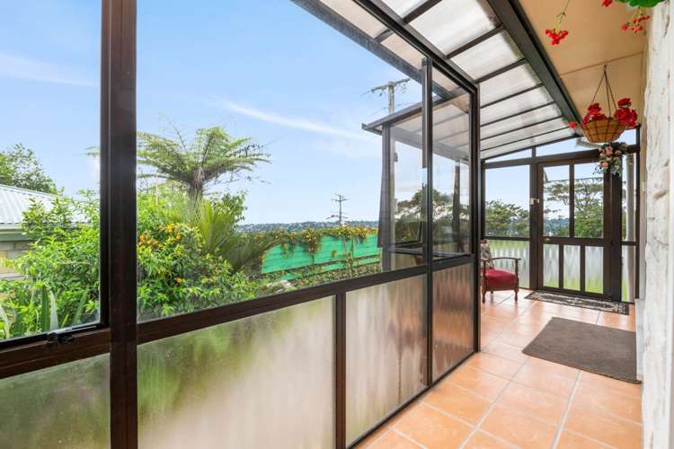 77 Shetland Street Glen Eden_14