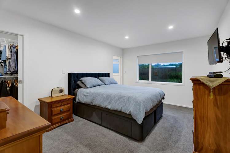 92 Smart Road Glen Avon_12