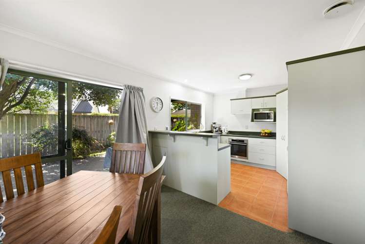 33 Diomede Glade Flagstaff_5