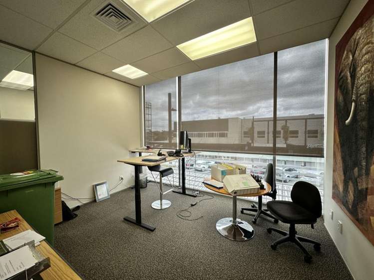 1/2 Maki Street Westgate_6