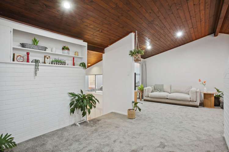 2/21 Howard Road Northcote_9