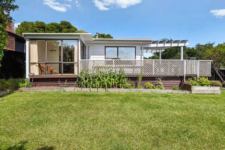 33B Brandon Road Manly_17