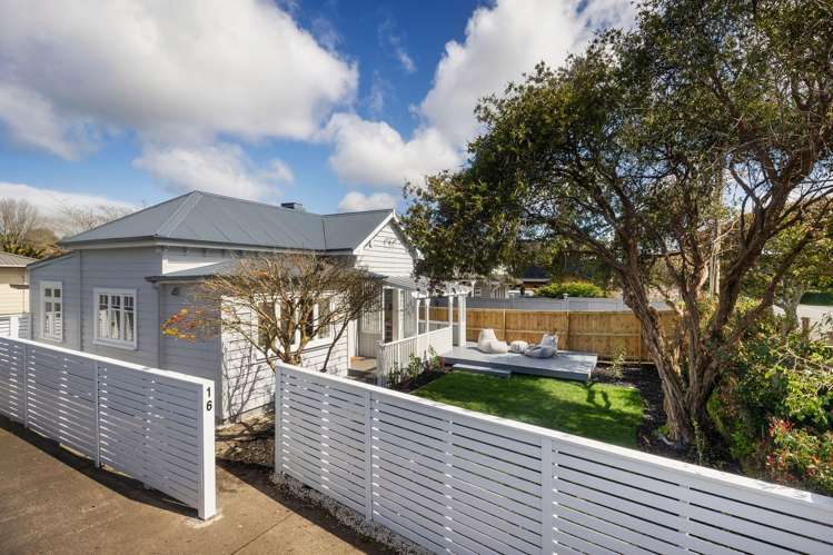 16 Coyle Street Sandringham_24