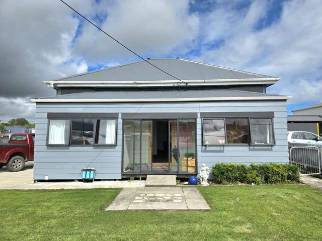 A central, well renovated home