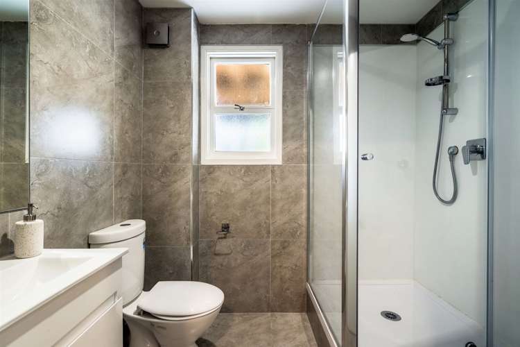 2 Garadice Road Rothesay Bay_16