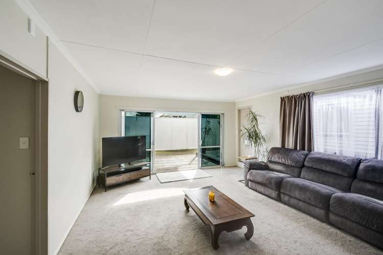 905 Ferguson Street Akina_10