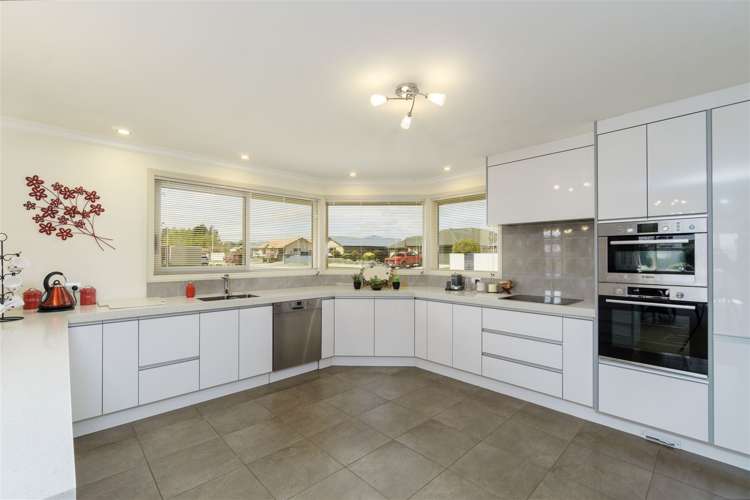 10 Larch Crescent Alexandra_8