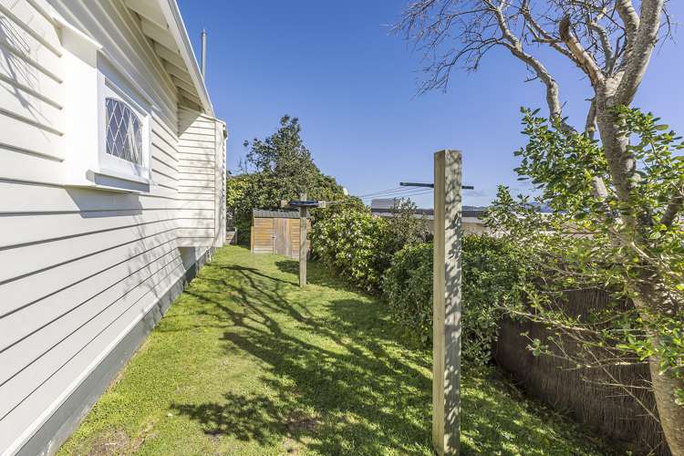 75 Nevay Road Miramar_14