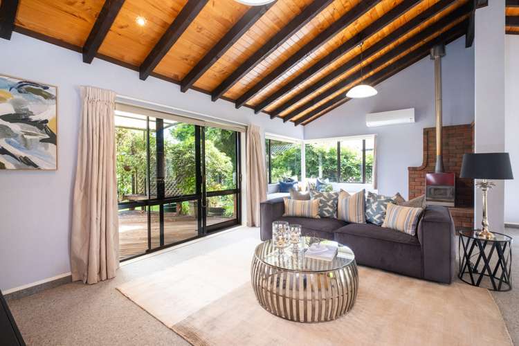 517 Nottingley Road Frimley_6