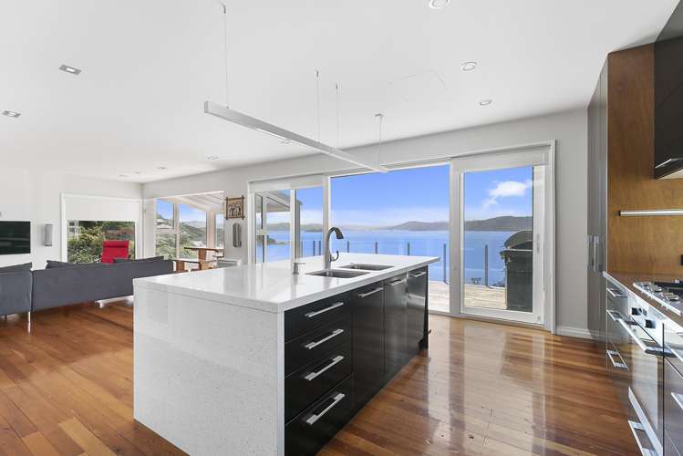 11 Tai Paku Paku Road Karaka Bays_8