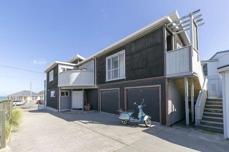 96B Lyall Parade Lyall Bay_13