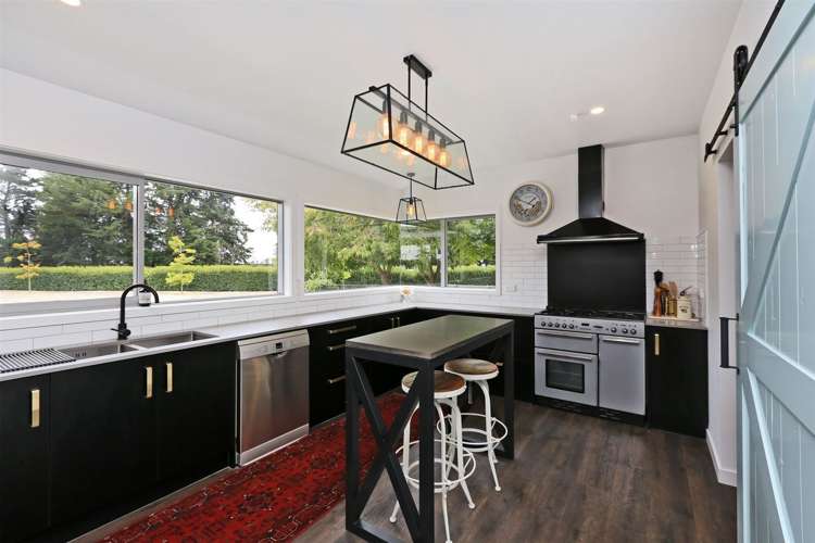 141 West Road Pakipaki_5