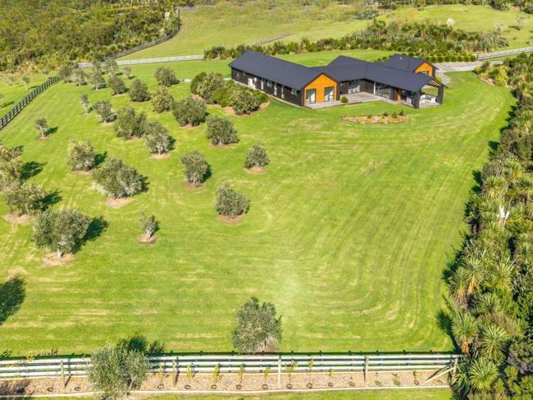 159 Robert Hastie Drive_3