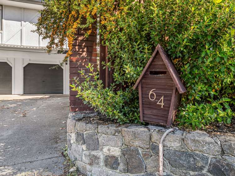 64 Karnak Crescent Russley_2