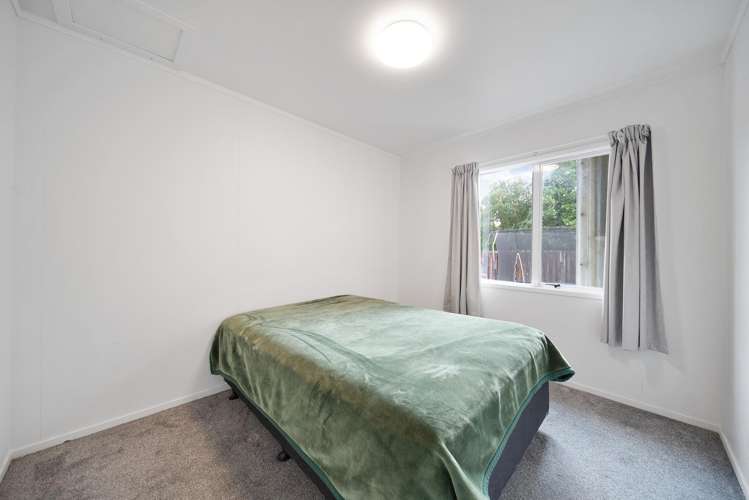 2/76 Mcannalley Street Manurewa East_6