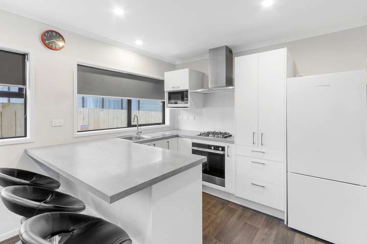 2/11 Shelley Jane Place Dinsdale_4