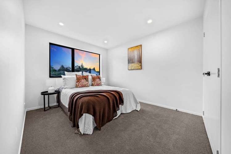 Lot 3, 1 Imatra Place Sunnyhills_16