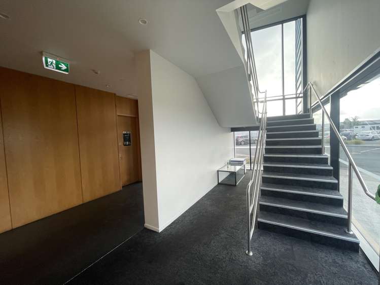 5 Cryers Road East Tamaki_8