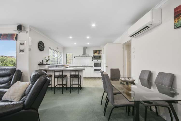 92 Redvers Drive Belmont_3