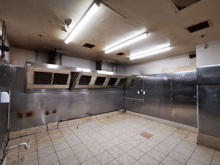 11/62-78 Hurstmere Road Takapuna_3