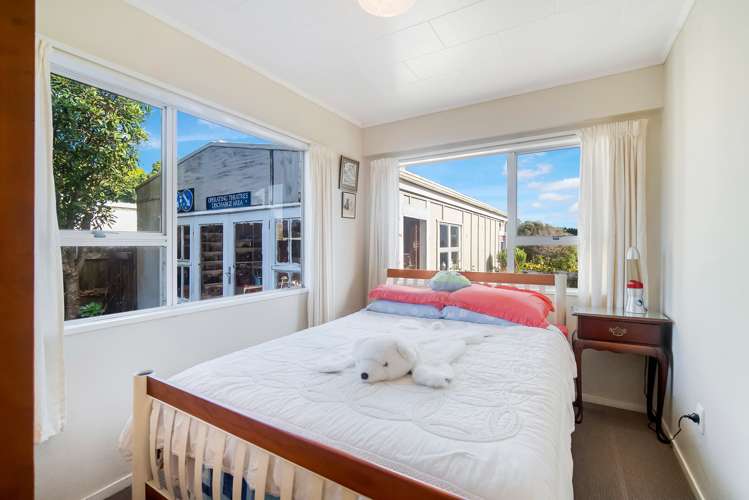 14 Cumming Street Okato_12