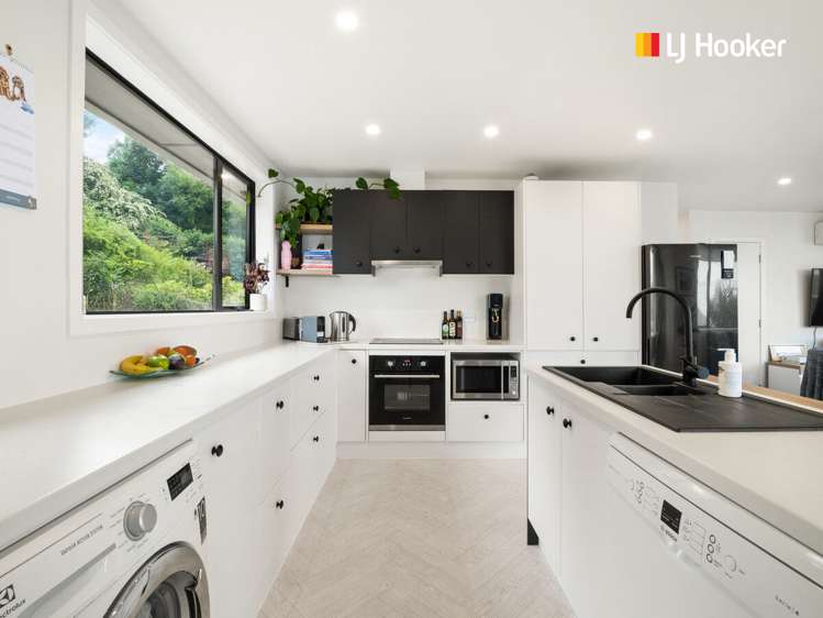 96 Cockerell Street Brockville_4