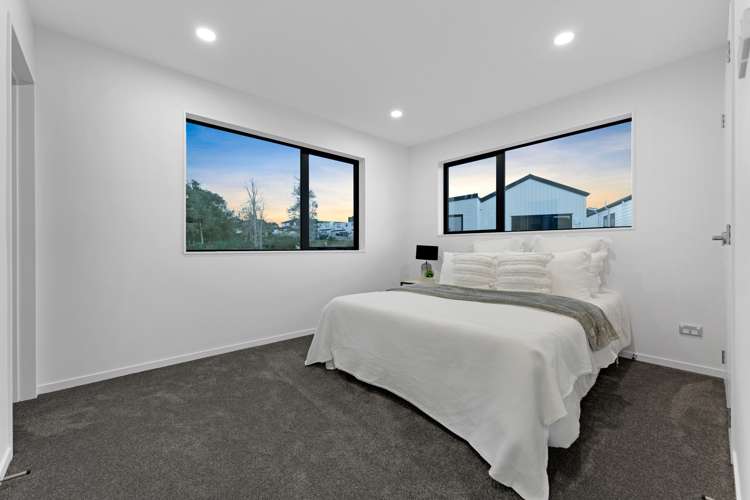 27 Tannaghmore Drive Flat Bush_14