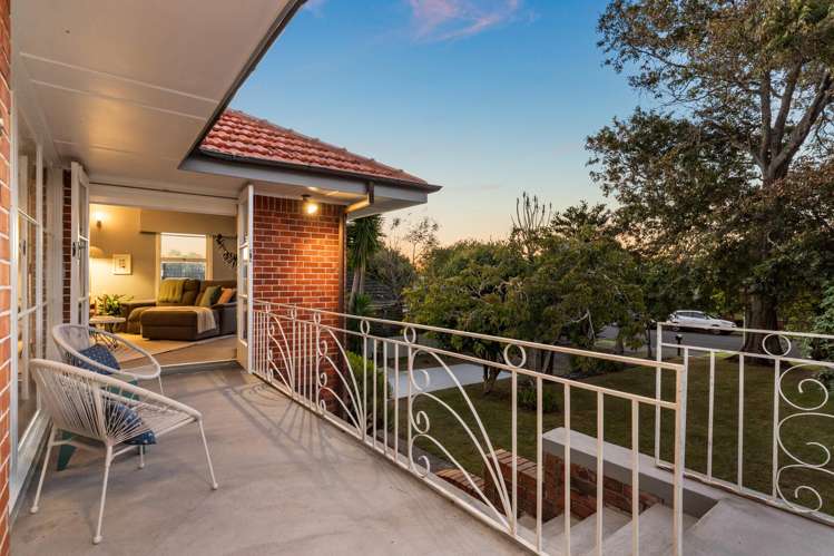 12 Fairleigh Avenue Mount Albert_19