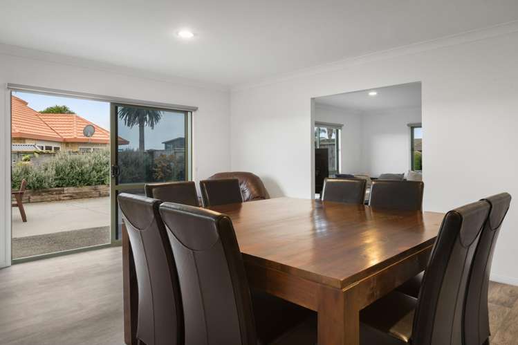 8 Athenree Heights Athenree_6