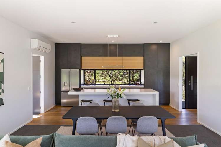 6 Pendeen Crescent Jacks Point_5