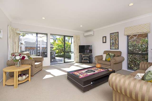 3/6 Marbeth Court Botany Downs_3