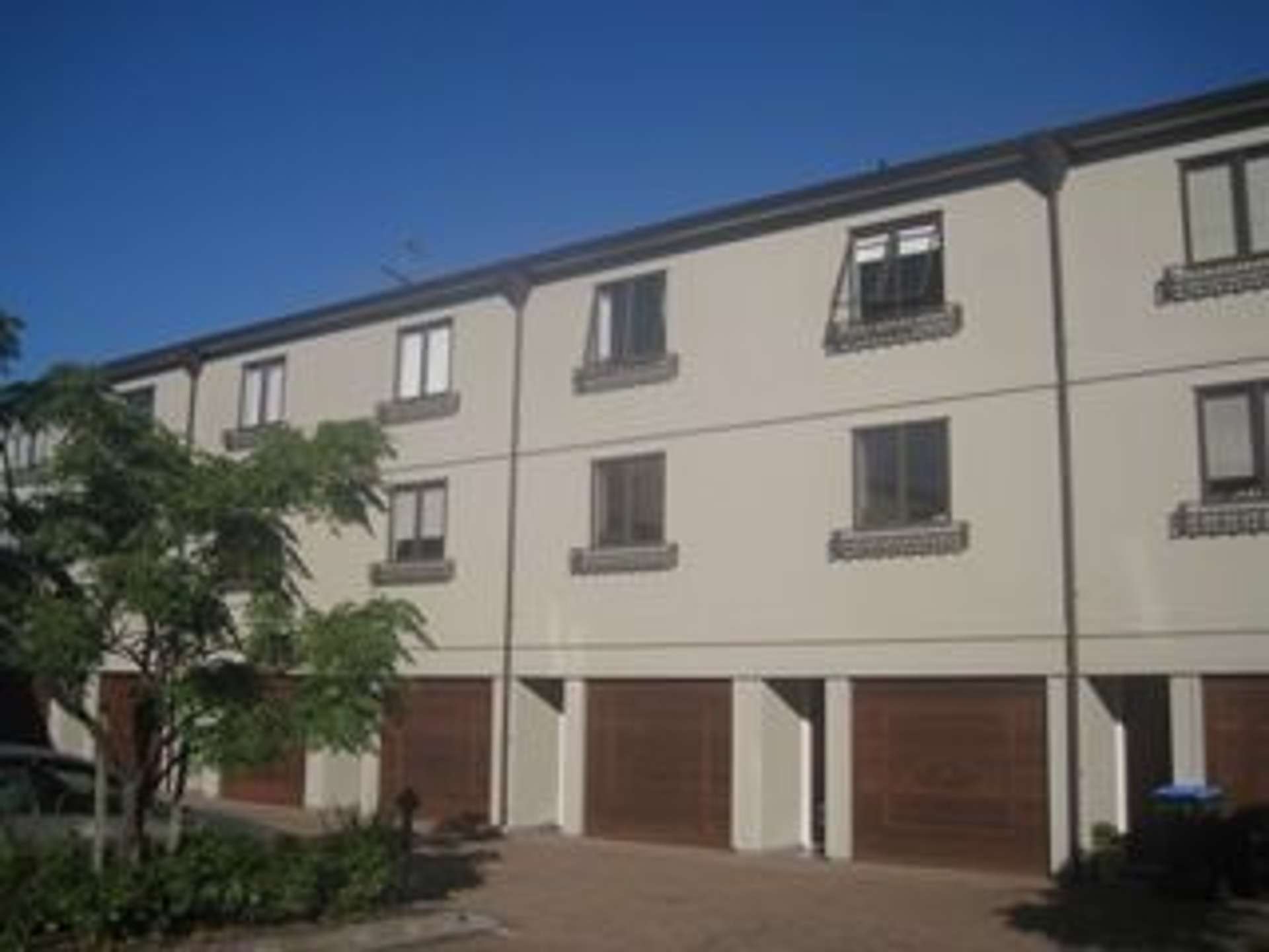 6/27 Rossmay Terrace Mount Eden_0