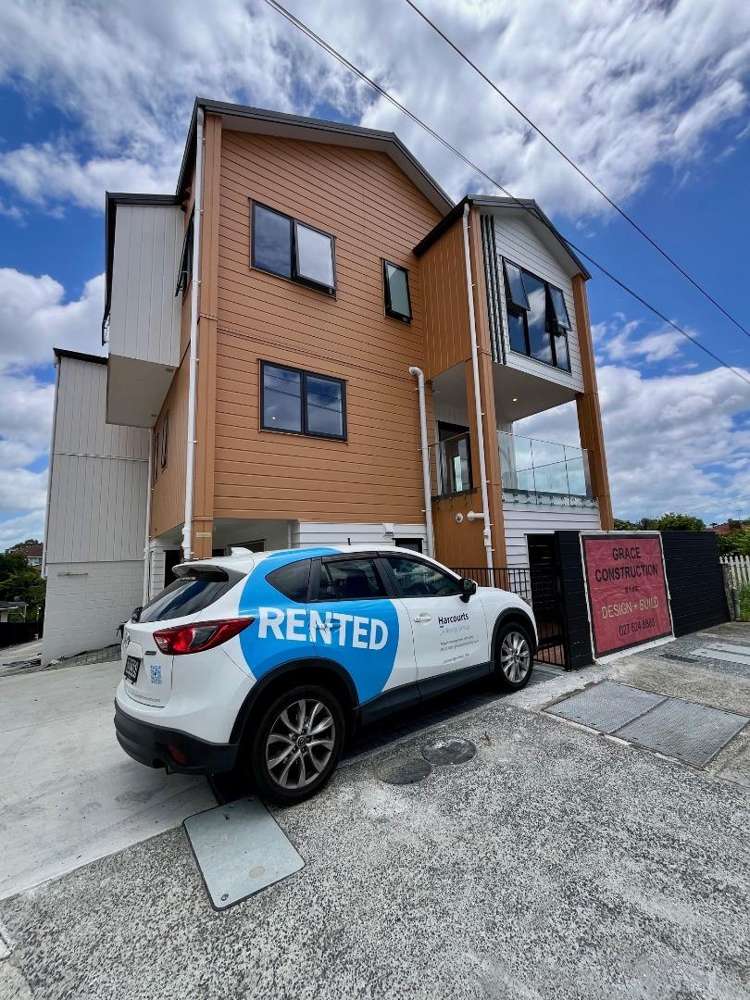 1/2145 Great North Road Avondale_17