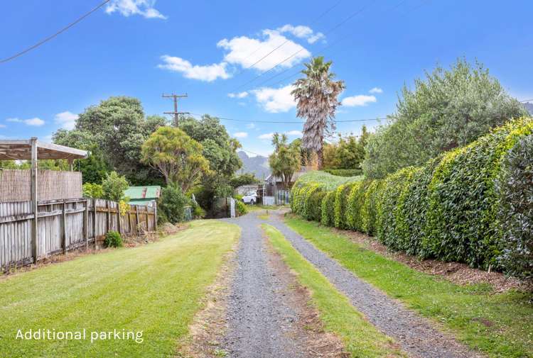 1123 Huia Road Huia_21