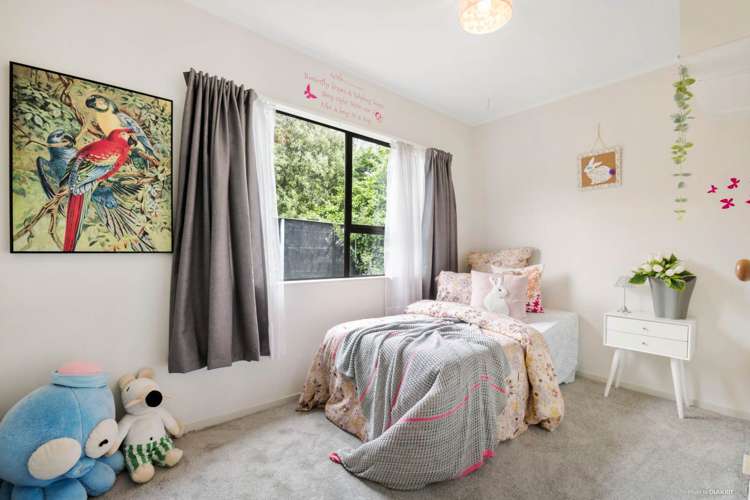 5/7 Vera Road Te Atatu South_5