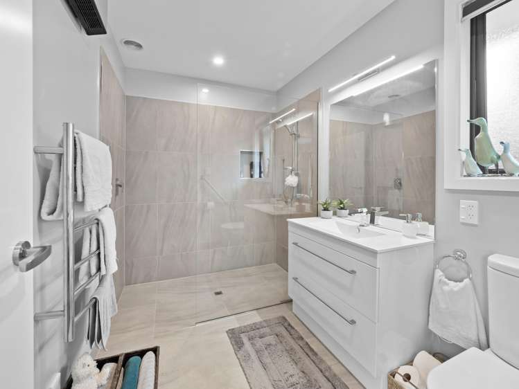 129 Middle Road Allenton_9