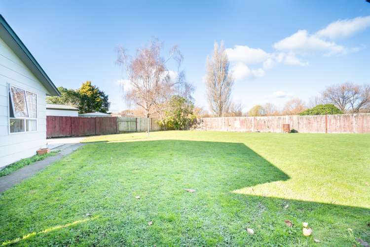 49 Escort Grove Awapuni_11