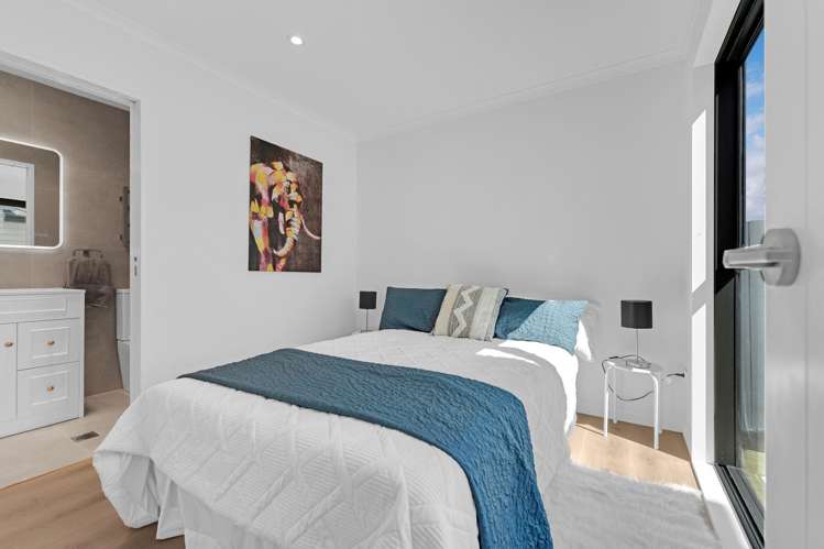 8D Gardiner Grove Mangere East_10