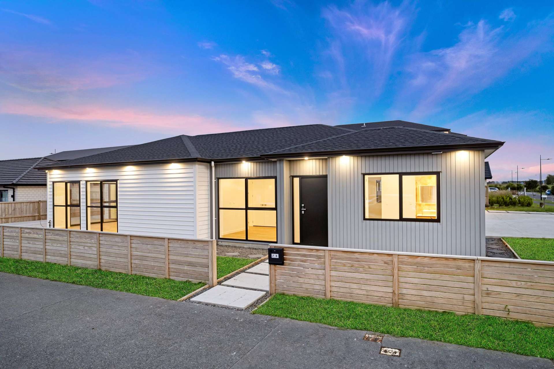 28 Korowhiti Road Clarks Beach_0