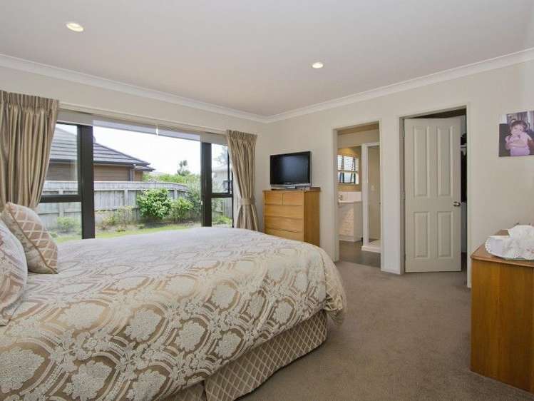 35 Moana Grove Waiwhetu_9