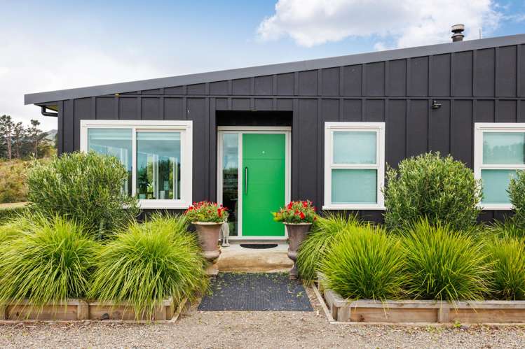 165 Albert Road Tokomaru_5